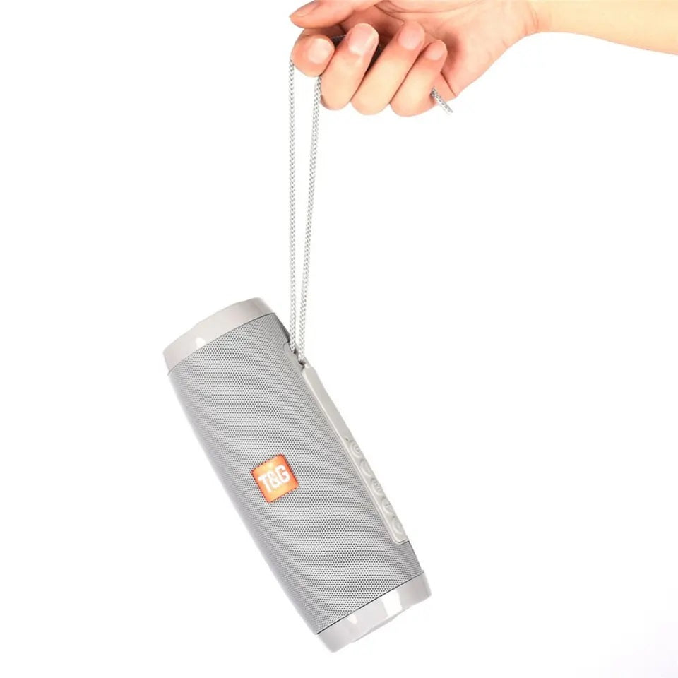 Parlante Bluetooth Resistente al Agua con Luz LED – Blanco