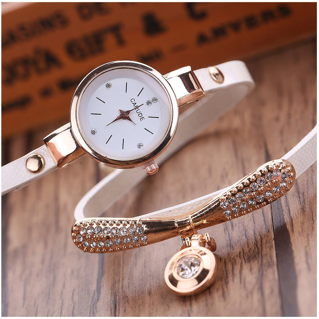 Reloj Personalizado para Mujeres con Incrustaciones y Pulsera Blanca