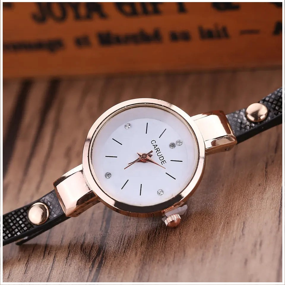 Reloj Personalizado para Mujeres con Incrustaciones y Pulsera Negro