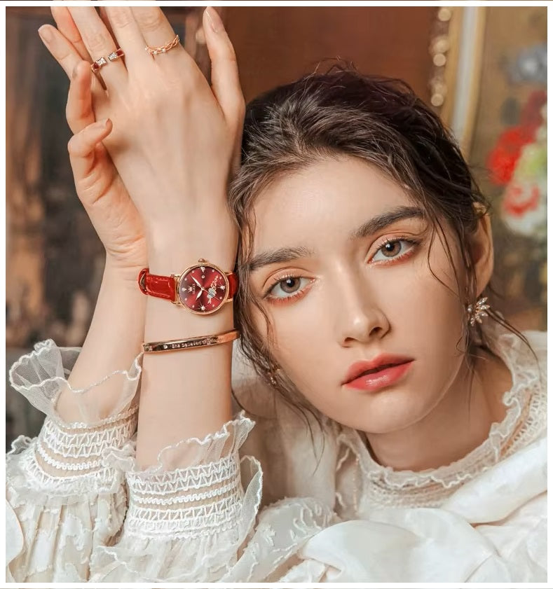 Reloj elegante de mujer correa cuero rojo diseño corazón con cristales