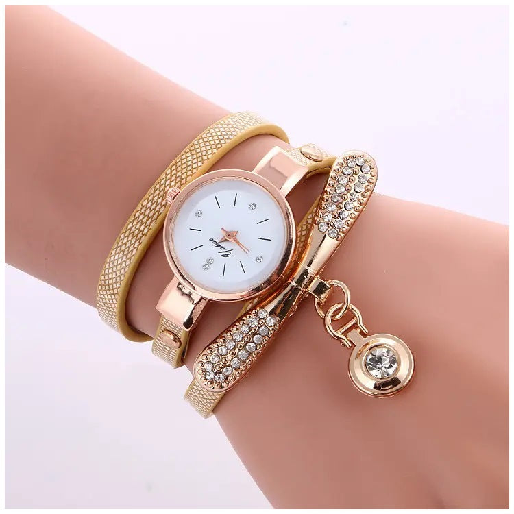 Reloj Personalizado para Mujeres con Incrustaciones y Pulsera