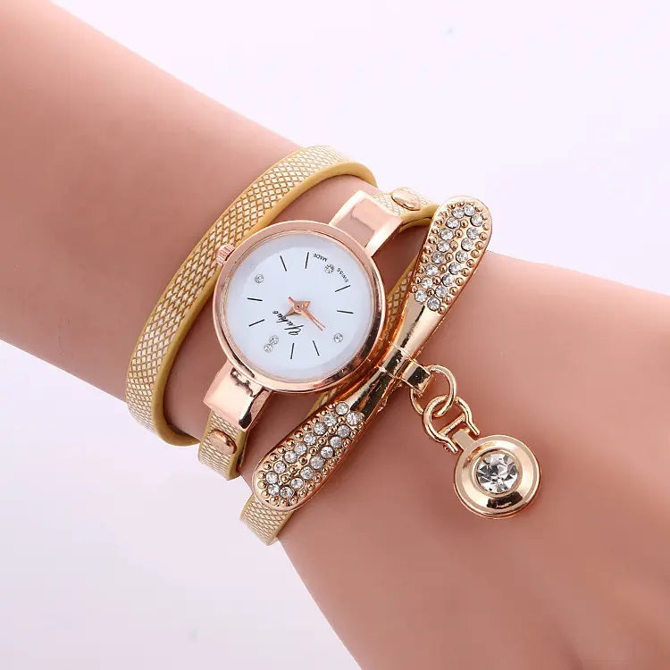 Reloj Personalizado para Mujeres con Incrustaciones y Pulsera