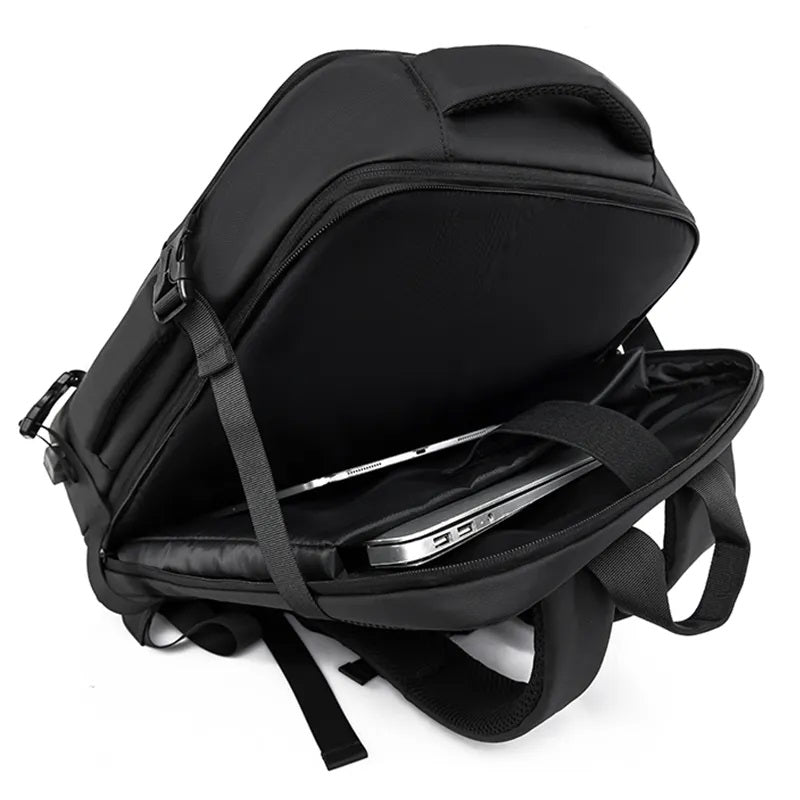 Mochila Ejecutiva para Laptop Expandible 20-39 L, USB y Antirrobo