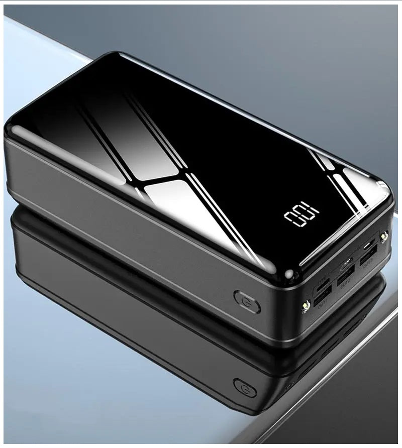 Power Bank 50000mAh 3 USB Tipo C Lightning linterna Negro