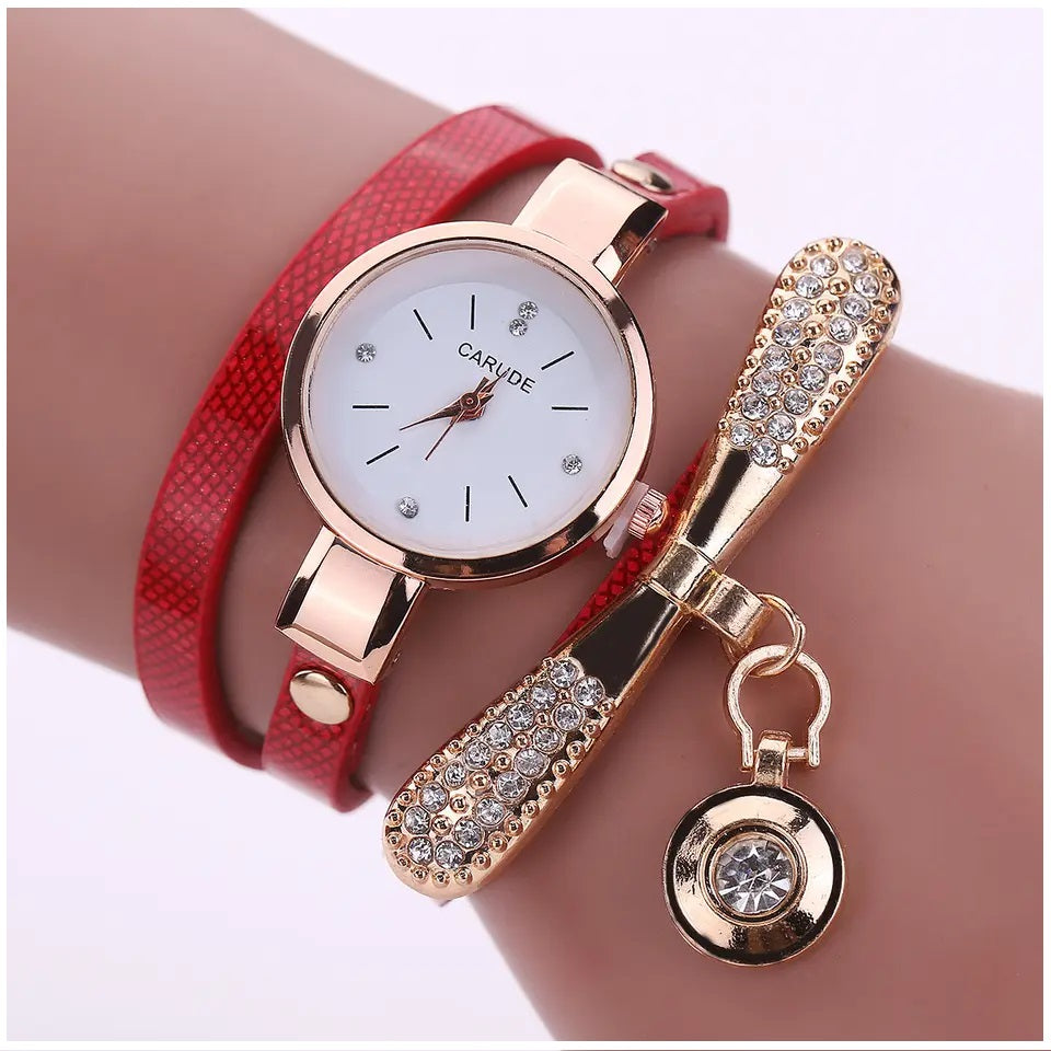 Reloj Personalizado para Mujeres con Incrustaciones y Pulsera Rojo