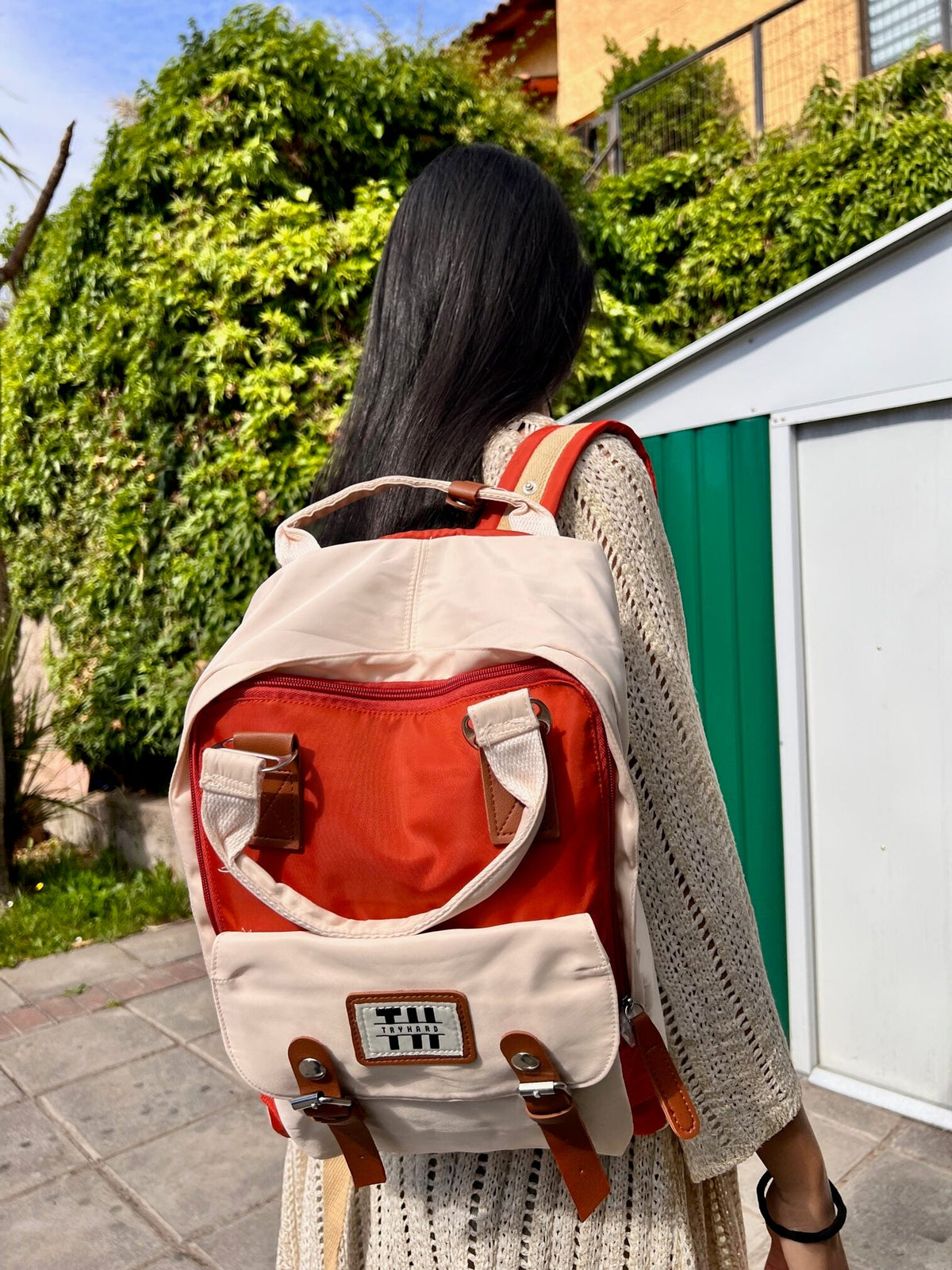 Mochila Femenina diseño clásico Resistente al Agua 37 L – Diseño B