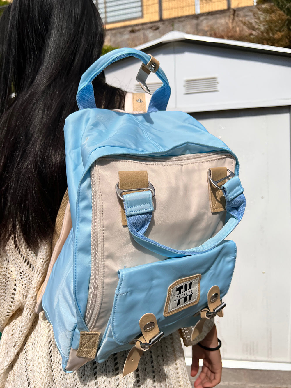Mochila Femenina diseño clásico Resistente al Agua 37 L – Diseño C